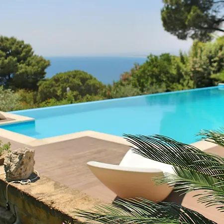 فيلة Cristina Isola Di Capo Rizzuto